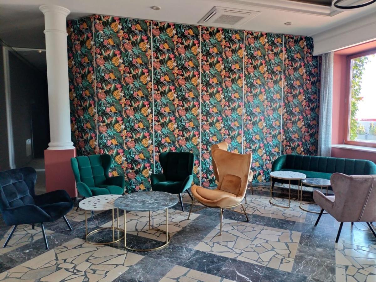 Hotel Sphinx Zabia Wola Eksteriør bilde